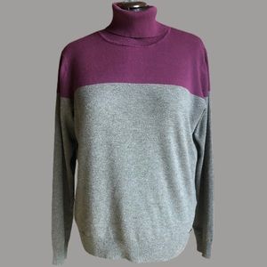 Ladies Turtleneck Sweater. Calvin Klein, XL